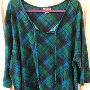 Plaid 3/4 sleeve shirt